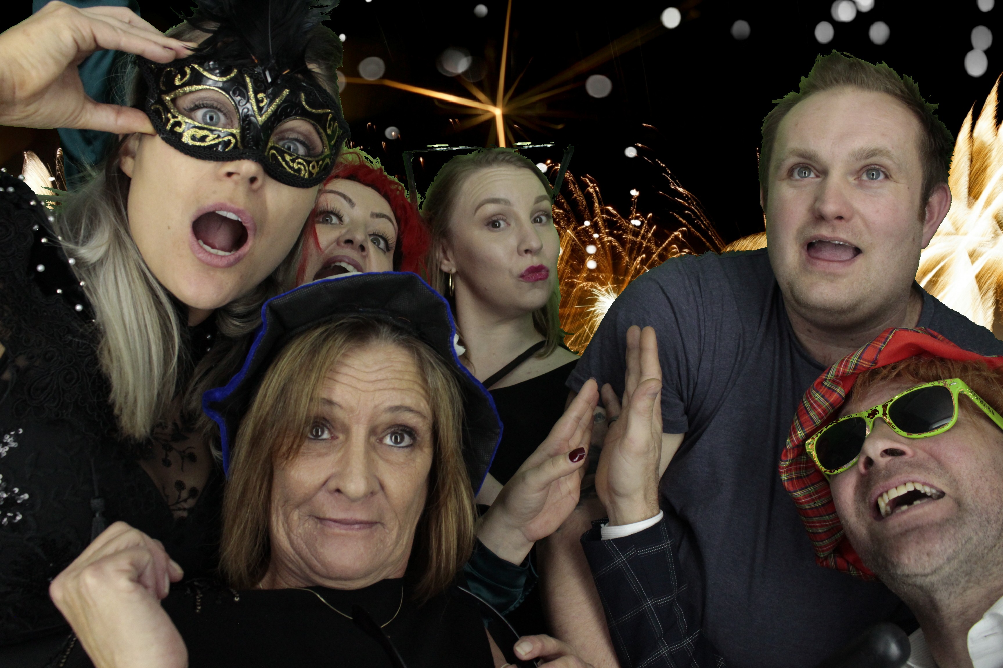 New Years Eve Party Silvermere | View more photos from the event at gallery.myphotoboothexperience.co.uk/u/MyPhotoBoothExperienceLtd/New-Years-Eve-Party-Silvermere